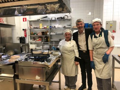 El director xeral de Maiores visita la residencia de Marín