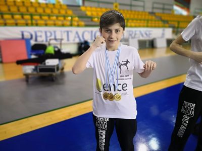 Los hermanos Alfonso y Simón de Marín, nuevamente campeones gallegos de Ckick Boxing