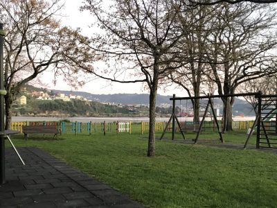 Concello y empresa firman el contrato que permitirá empezar las obras en el parque de Samertolameu
