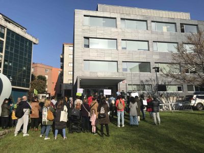 Los comerciantes de Cangas solicitan autorización para manifestarse los días 16, 23 y 30 de marzo en el Concello y en el Juzgado