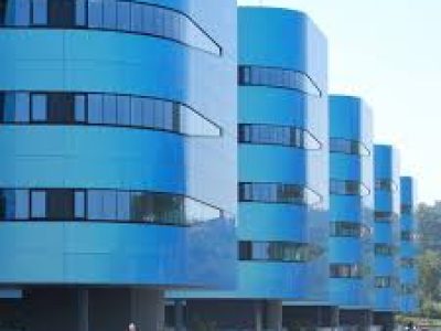 El hijo del matrimonio infectado por coronavirus en el Cunqueiro da positivo provisional