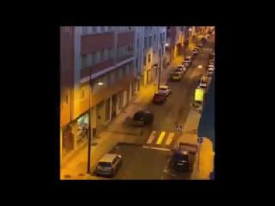 Marín aplaude a la Policía Local desde los balcones