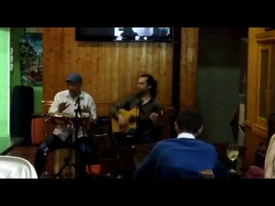 Volve a sesión vermut: a festa do mediodía