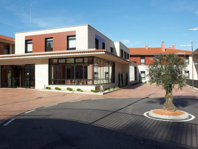 La Xunta preve trasladar a 12 ancianos de la residencia de Aldán cuando refuerce el personal