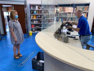La Biblioteca Pública de Marín abre mañana y el museo Manuel Torres el martes