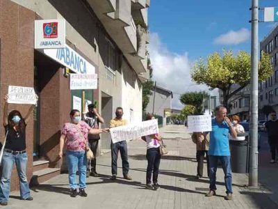 La Xunta pone a disposición de los afectados por las «comisiones abusivas» un teléfono gratuito para información y asesoramiento