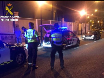 Doce positivos por alcohol y uno por drogas en varios controles de Guardia Civil y Policía Local en Marín