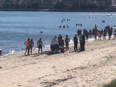 Muere una persona en la playa de A Xunqueira