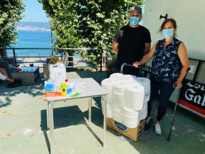 El Concello de Marín reparte material sanitario y de limpieza a la hostelería de las playas a cambio de que sus baños sean de «uso público»