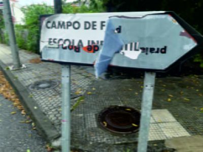 El PP de Bueu insta al gobierno local a instalar dos marquesinas en Staffan Mörling y a adecentar el entorno de la Galiña Azul