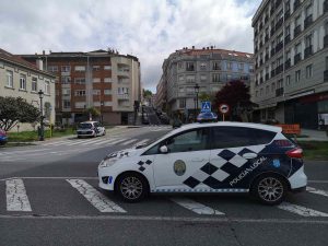 A Policía Local de Marín detén a dúas persoas sorprendidas roubando cable do alumeado público