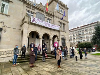 Minuto de silencio en Marín por las víctimas de la violencia machista