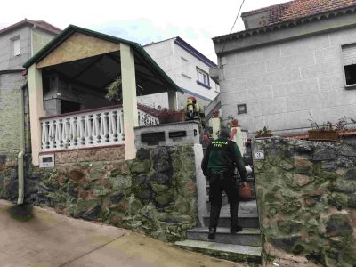 Sofocan el incendio en la cocina de una vivienda de Meira, Moaña