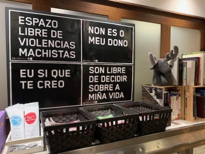 Bueu anima al comercio a sumarse a la campaña «En negro contra las violencias machistas»