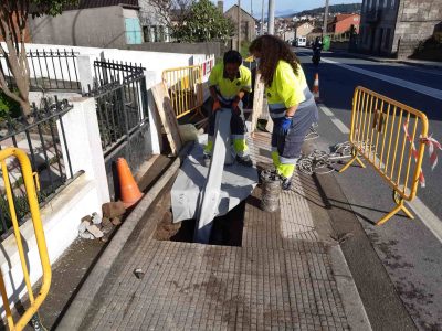 Rehabilitan un tramo del saneamiento en el lugar de Caños de Moledo