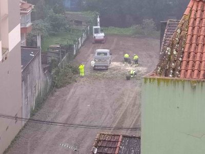El PSdeG de Marín acusa al gobierno local de «ocultar» los contratos de las parcelas usadas como aparcamientos disuasorios