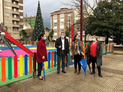 El Parque Eguren de Marín dobla el espacio de juegos infantiles