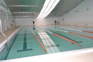 Bueu aprueba la ordenanza de tasas de la piscina municipal