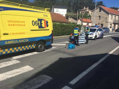 Un despiste del conductor provocó el atropello a una mujer que cruzaba el paso de peatones en Aldán