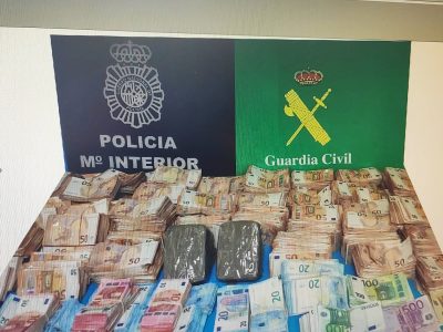 Detenidos dos vecinos de Marín por distribuir cocaína