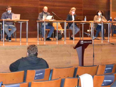 O goberno de Bueu estudiará a instalación de tótems informativos na vila que propón o PP