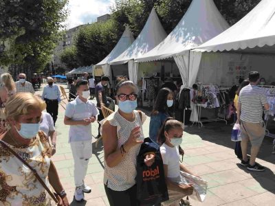 Fin de semana para facerse con gangas en Stock Marín
