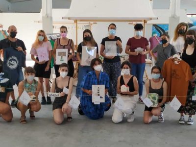 Unha mostra do arte mozo no alto da praza de Moaña