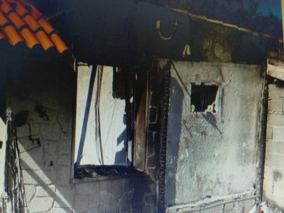 Arde por completo o interior dunha vivenda en Vilanova