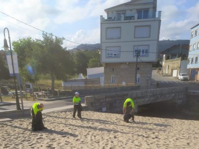 Batida de melloras e traballos de mantemento para as praias despois da época estival