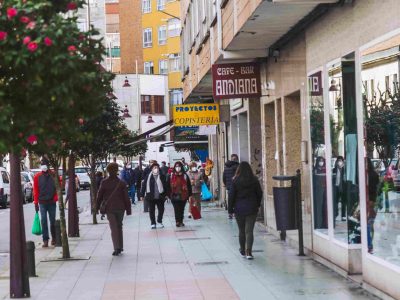 ‘Noite Estrela’ para mercar nos comercios de Marín