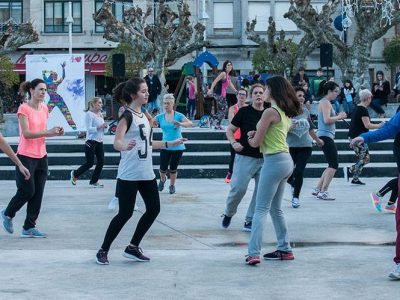 Bueu pon en marcha o programa `Zumballe ao Nadal´
