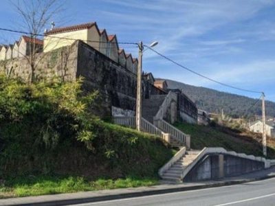 El PP de Vilaboa pide al gobierno que incluya en el proyecto de acceso al cementerio de San Adrián una rampa peatonal