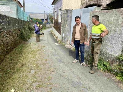 Arranca a campaña de limpeza e roza dos camiños do rural de Marín en Arealonga