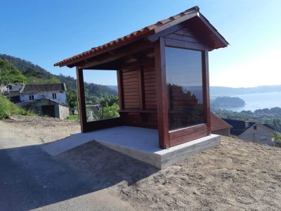 Batería de melloras no rural en camiños e mobiliario urbano de Marín