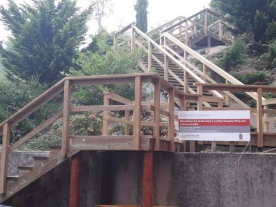 Renovación das escaleiras de madeira de Ezequiel Massoni