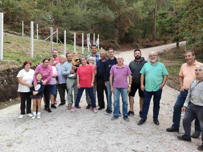 A Comunidade de Montes de San Xulian mellora unha pista en colaboración cos veciños e o concello de Marín