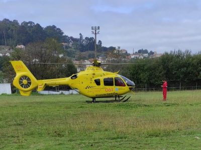 Un home de 44 anos, ferido con queimaduras na cara, brazos e pernas nun accidente laboral en Bueu