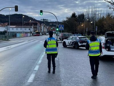 La Policía Local de Moaña pone fin a la campaña informativa y comenzará a sancionar a ciclistas y usuarios de patinetes que circulen por aceras