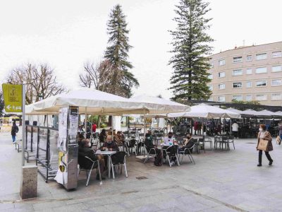 Marín facilita a tramitación da renovación de terrazas para a hostalaría e amplía o prazo de autorización ata catro anos