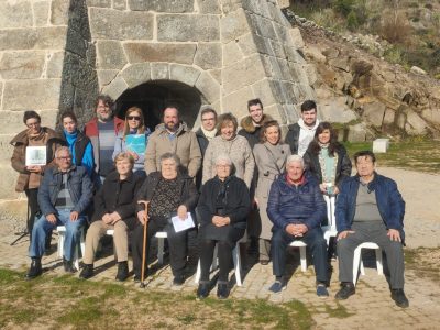 O Concello de Vilaboa cede o protagonismo ás familias traballadoras do Forno da Cal no acto de inauguración deste espazo