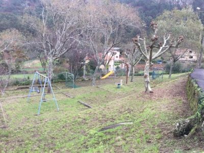 A piques de comezar os traballos de reforma do parque infantil de Herbello