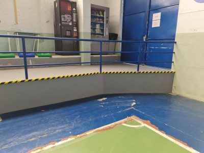 O Concello instala protectores en todos os pavillóns municipais para evitar golpes contra os graderíos