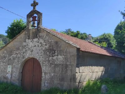 Os veciños loitan para evitar que a capela de Santa Marta privatícese