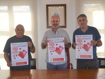 Un mercado solidario para axudar a Cáritas Bueu
