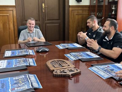 O balonmán volverá facer vibrar a Marín co encontro entre o Balonmán Cangas e o Vitória Sport Clube