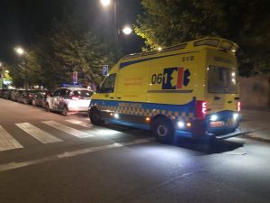 Excarcelado el conductor de un coche que invadió el carril contrario y chocó contra dos vehículos en Ardán