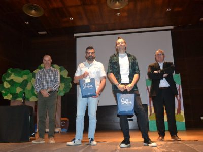 Bueu convoca os premios Johan Carballeira de Poesía e Xornalismo