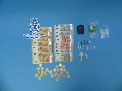 La Policía Nacional detiene a un individuo por tráfico de drogas en Marín