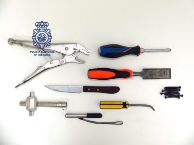 Detenido «in fraganti» un individuo mientras robabade madrugada en un bar del centro de Marín