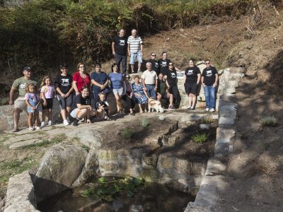 Os veciños de Gandón restauran a fonte e recuperan o Lago de Rebordelo